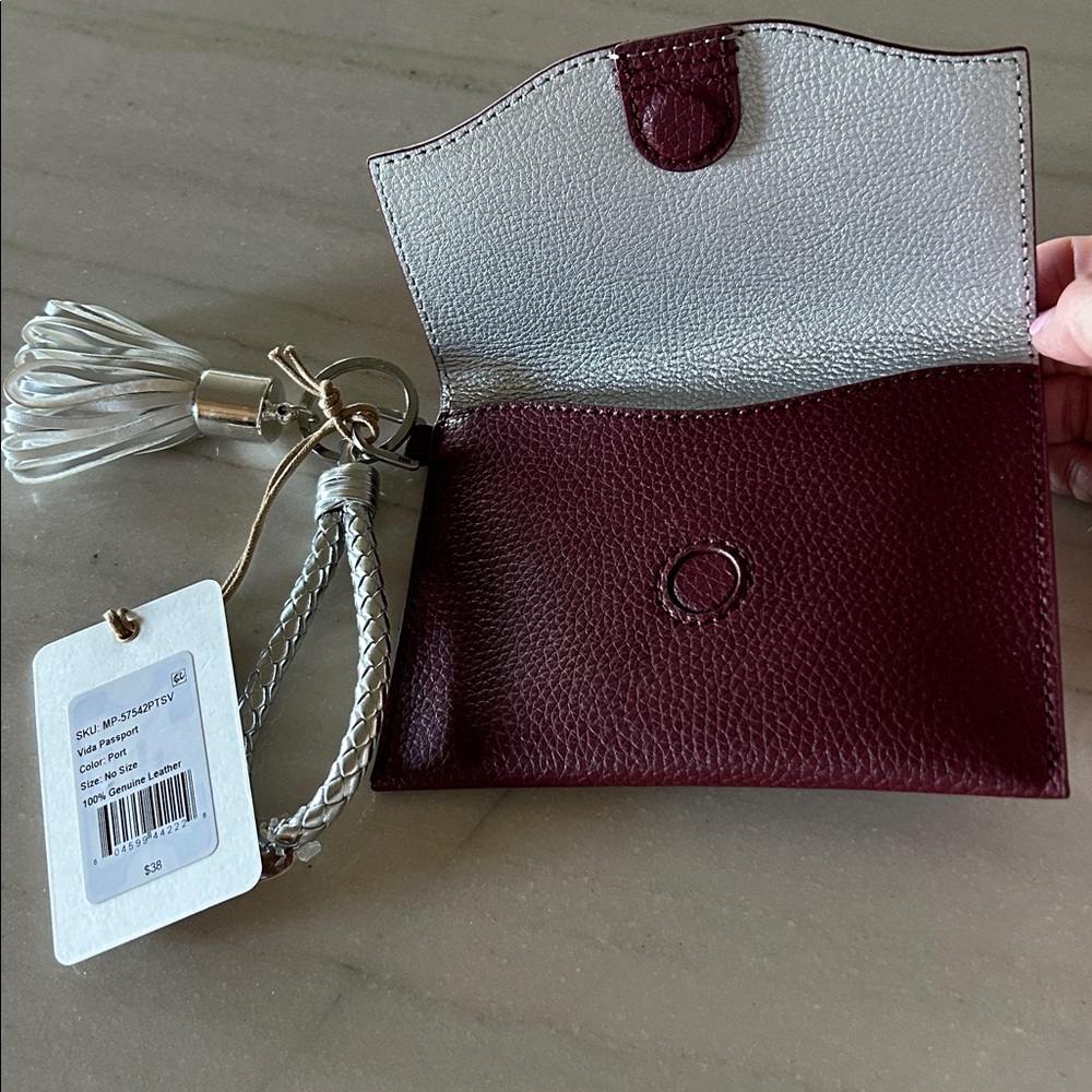 HOBO Pouch with Le Luxe Keychain Wristlet Strap - Picture 7 of 11